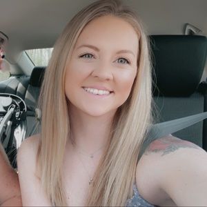 Meet your Posher, Brittney